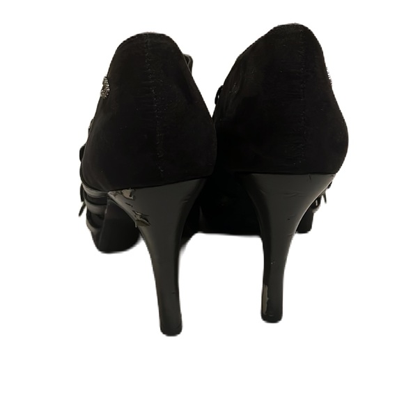 Fergalicious by Fergie, Close Toe, Three Strap Heels, Black, Size 9.5 - Picture 4 of 11